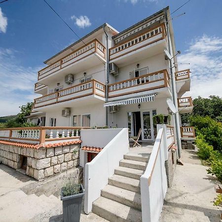 Apartman Jasmina Banjol Екстер'єр фото