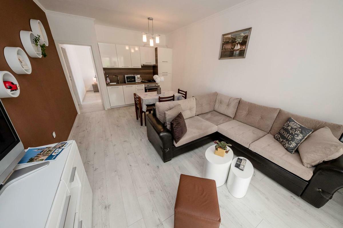 Apartman Jasmina Banjol Екстер'єр фото