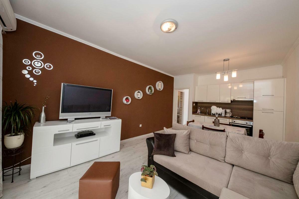 Apartman Jasmina Banjol Екстер'єр фото
